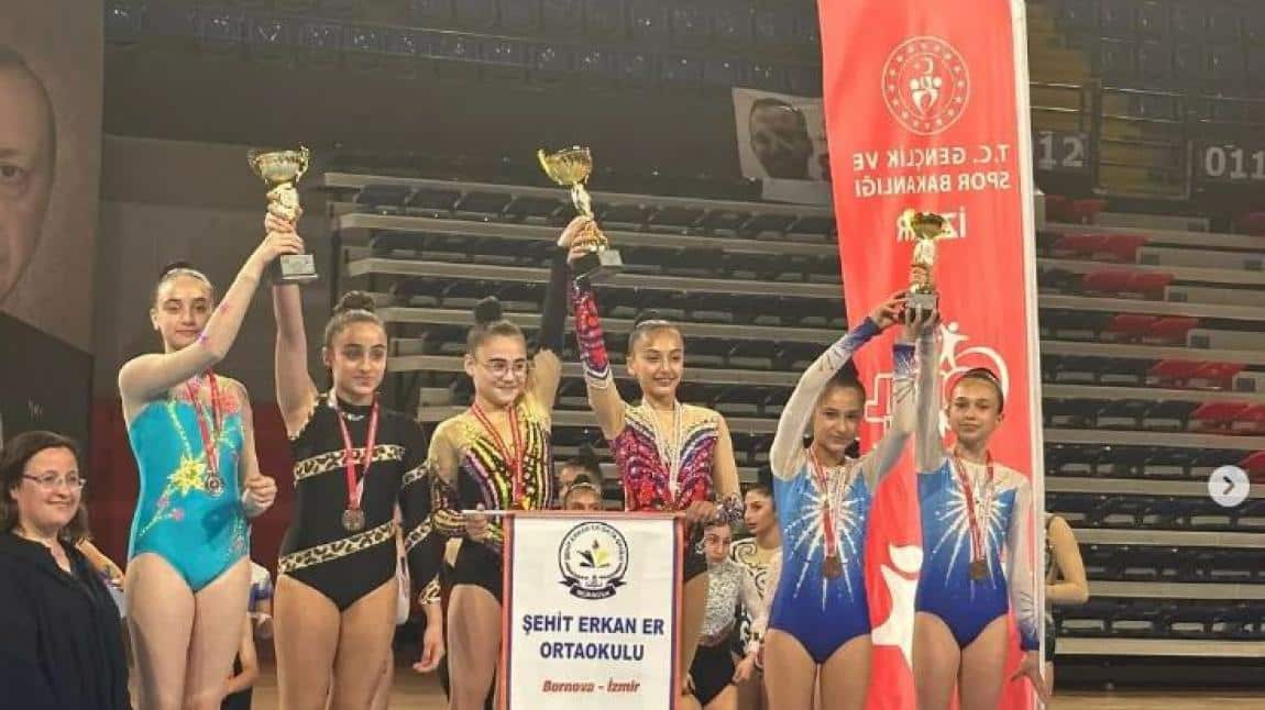 İzmir Okul Sporları Aerobik Cimnastik Yıldızlar Kız İl 3.lüğü